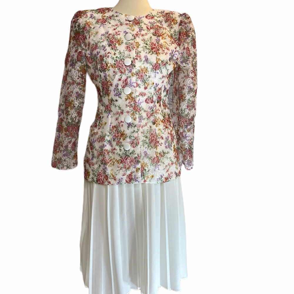 Vintage Elegant 2-Piece Pleated Skirt Set